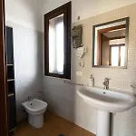 Casa Al Vicolo 99 דירה