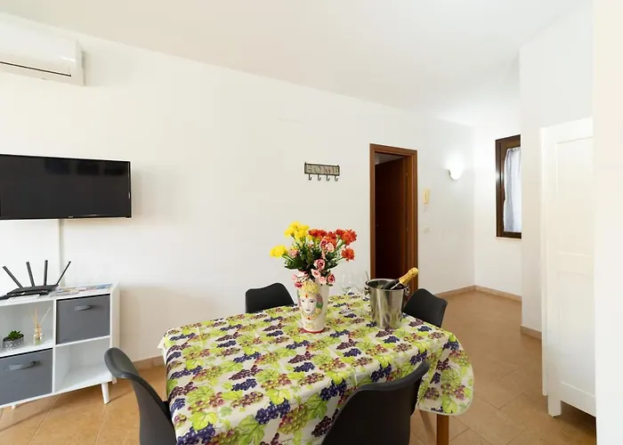 Apartmán Casa Al Vicolo 99 *